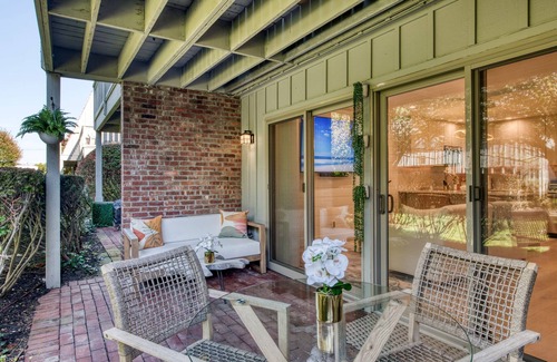 Sag Harbor House | Sag Harbor 2BR Townhome w/Patio, Smart Home & Boat Slip