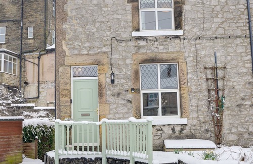 Buxton Cottage | Sage Cottage: Homely, Cosy Cottage with Log Burner