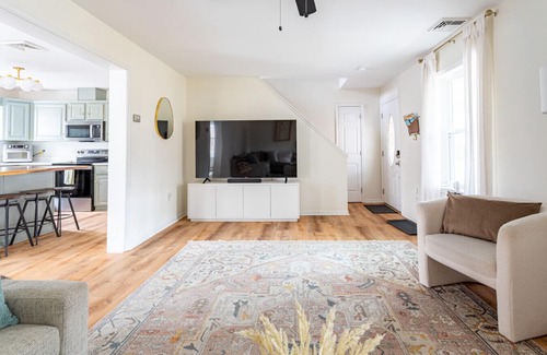 Mount Marion Apartment | Sage Retreat
