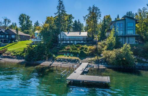 Sandpoint House | Sagle Lakefront Escape Private Beach Access!