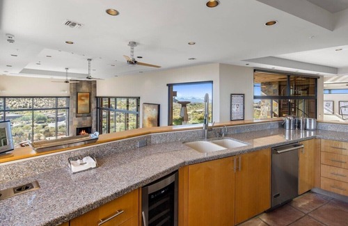 Pinnacle Peak House | Saguaro Point - Golfer's Paradise in Scottsdale
