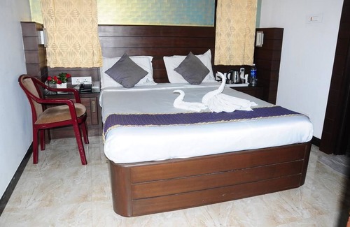 Chromepet Hotel | Sai Enclave Residency