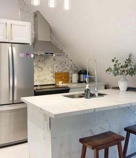 Grimsby Apartment | SAI GON Suit
