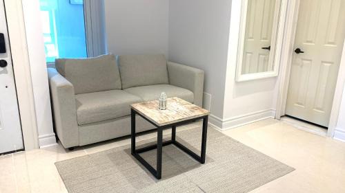 Grimsby Apartment | SAI GON Suit