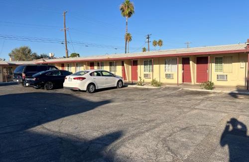 Lancaster Hotel | Sai Park Motel