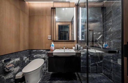 Hang Xanh Hotel | Saigon Landmark Riverside Apartment