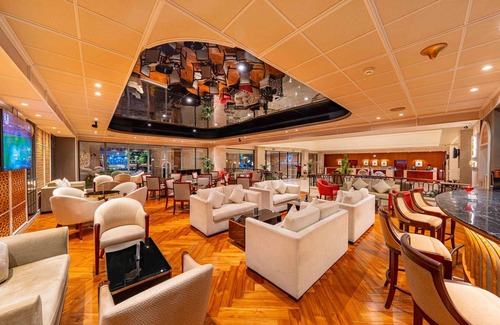 Nguyen Hue Walking Street Hotel | Saigon Prince Hotel
