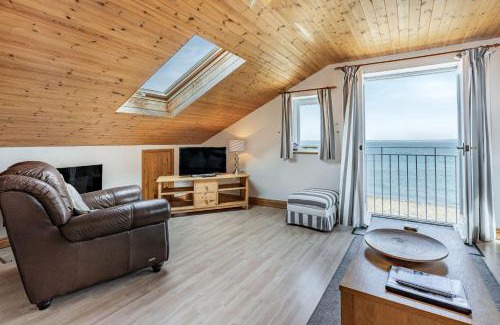 Yarmouth Apartment | Sail Loft