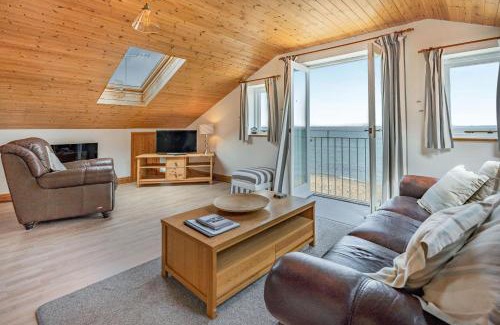 Yarmouth Apartment | Sail Loft