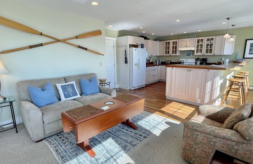Boothbay Harbor Apartment | Sail Loft - Upscale Oceanfront on a Pier! Downtown Boothbay Harbor!