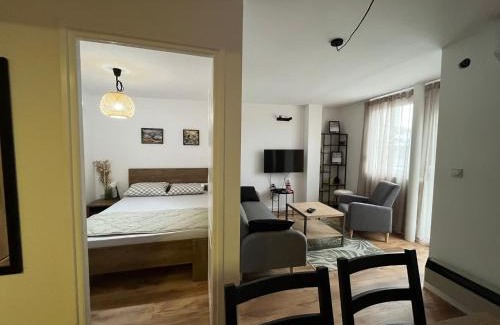 City Center Apartment | Sailboat Apartment