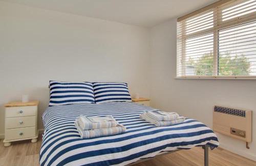 Ringstead House | Sailing Club Bungalow