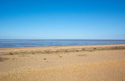 Ringstead House | Sailing Club Bungalow