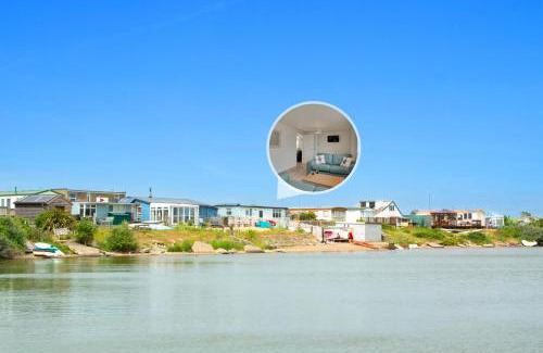 Ringstead House | Sailing Club Bungalow