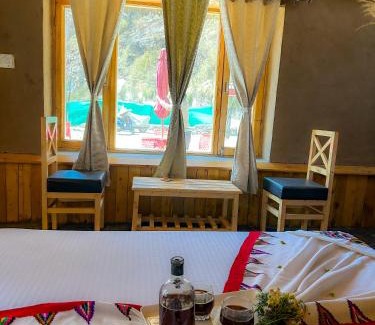 Banjar House | Sainj Riverside Cottages