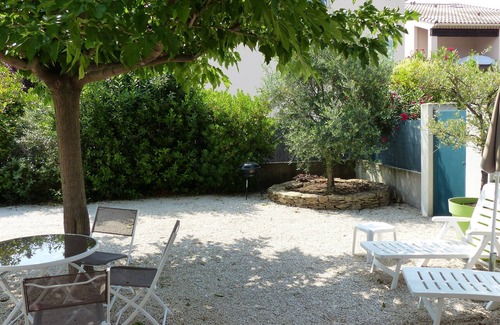 Les Lecques Apartment | SAINT-CYR-SUR-MER/LES LECQUES (250m beach) - T2 for 4 people