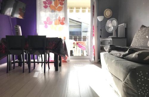 Saint-Georges-de-Didonne Apartment | Saint Georges de Didonne - STUDIO CABINE - résidence boisée - PROCHE CENTRE
