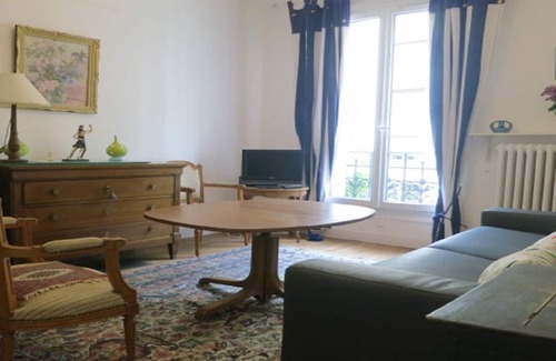 Saint-Mande Apartment | SAINT MANDE-A BEAUTIFUL PARISIAN RETREAT