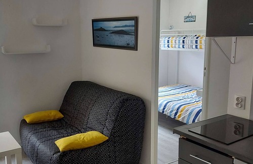 Saint-Marc-sur-Mer Apartment | Saint Marc SUR MER - Studio Cabine Pour 4 Personnes à 50m de la Plage