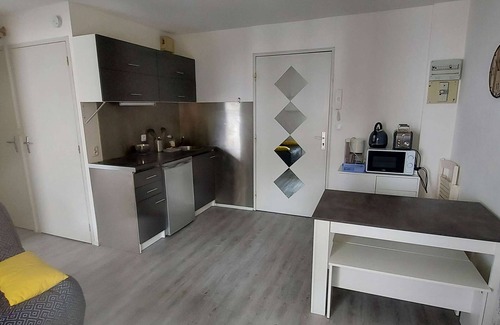 Saint-Marc-sur-Mer Apartment | Saint Marc SUR MER - Studio Cabine Pour 4 Personnes à 50m de la Plage