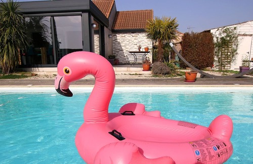 Tharon-Plage House | Saint-Michel-Chef-Chef cottage, 5 bedrooms, 10 people