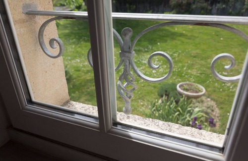 Saint-Seurin-De-Cursac House | Saint Seurin De Cursac: House/Villa - Saint-Seurin-de-Cursac