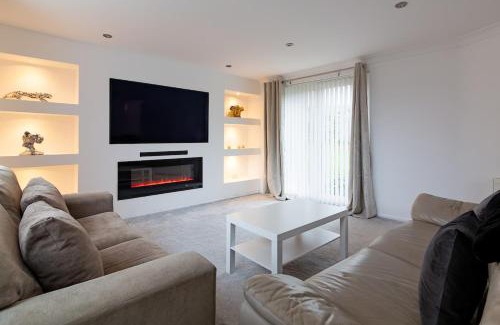 Leicester House | Saintbury House