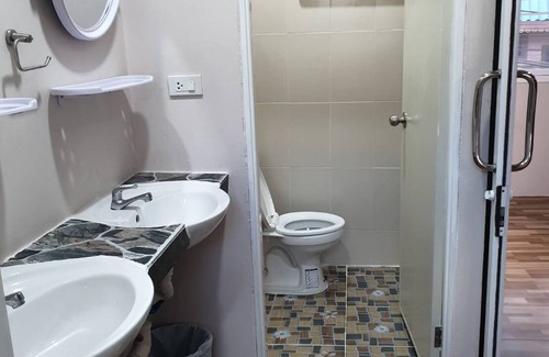Koh Tao House | Sairee Center Guesthouse