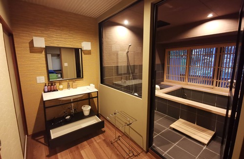 Kawaji House | Sakahijiri Hotel in Nikko