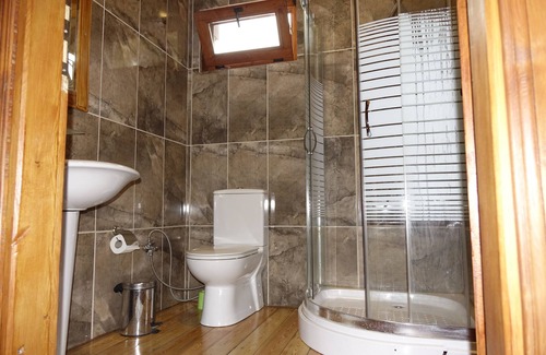 Orhaniye House | Sakin Vadi Winehouse