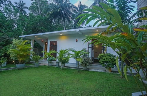 Unawatuna Villa | Saku Residence