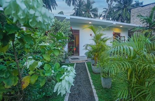Unawatuna Villa | Saku Residence