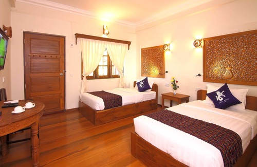 Sale Hotel | Salay River View Inn