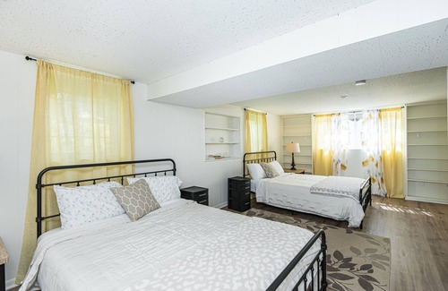 Rochester House | Salem Road SW Rochester w/easy access to Mayo Clinic and St. Mary's Campuses