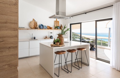 Salema Villa | Salema’s Beach Finest: 180° Oceanview Villa with Heated Pool & Air Con ★