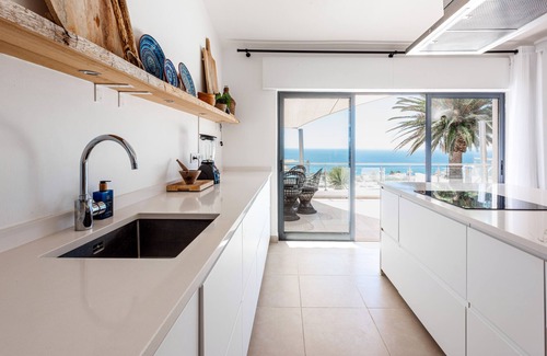 Salema Villa | Salema’s Beach Finest: 180° Oceanview Villa with Heated Pool & Air Con ★