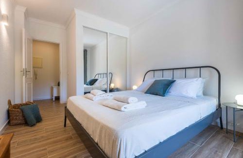 Salgados Apartment | Salgados 1 Bedroom Apartment - 500m from the Beach