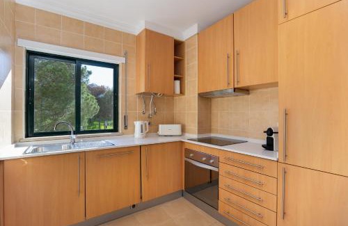 Salgados Apartment | Salgados Sunny Beach Apt - 7 min walk from Beach