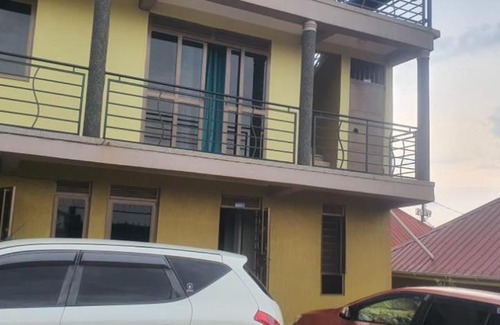 Kampala House | Salinero guest house uganda