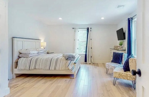 Salisbury House | "Salisbury Sanctuary: Your Perfect Family Getaway"