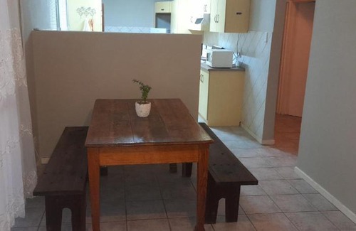 Beaufort West Apartment | Salt and Pepper Garden Cottage