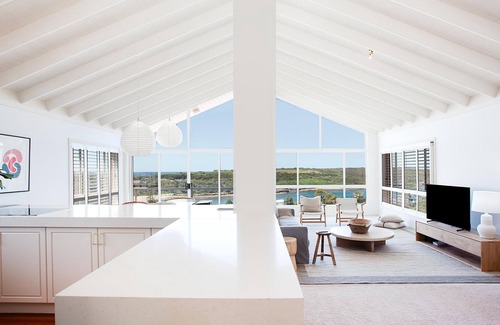 Malabar House | Salt at Malabar (ISYD) - 4 bedroom beach house with stunning ocean views