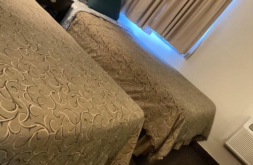 Hutchinson Hotel | Salt City Inn