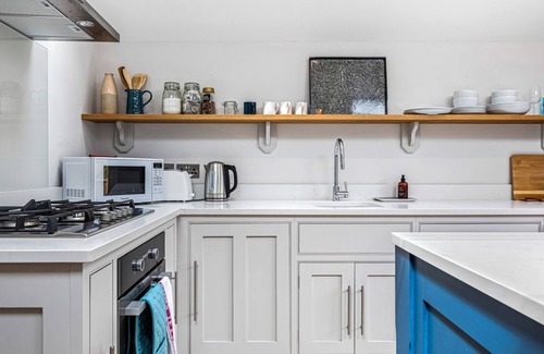 Henley House | Salt House - From 150 Per Night