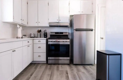 South Salt Lake Apartment | Salt Lake Gem -Remodeled/2-bedroom/Pet Friendly