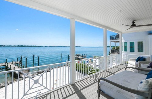 Bradenton Beach House | Salt Life by AMI Locals