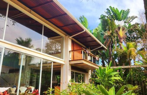 Itamambuca House | Salt 'n Paradise Luxury Surf and Beach Suites
