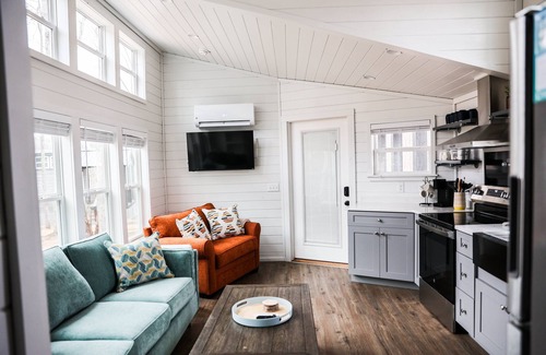 Dover House | Salt & Pepper ("In The Pines" at KY Lake) | 121 & 131 Pine Grove Lane, Dover, TN 37058