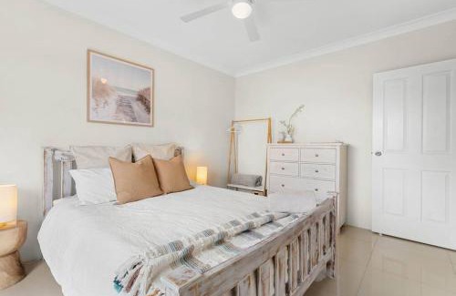 Forster Apartment | Salt & Sand - Walk to Forster Main Beach