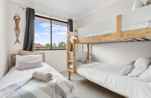 Forster Apartment | Salt & Sand - Walk to Forster Main Beach